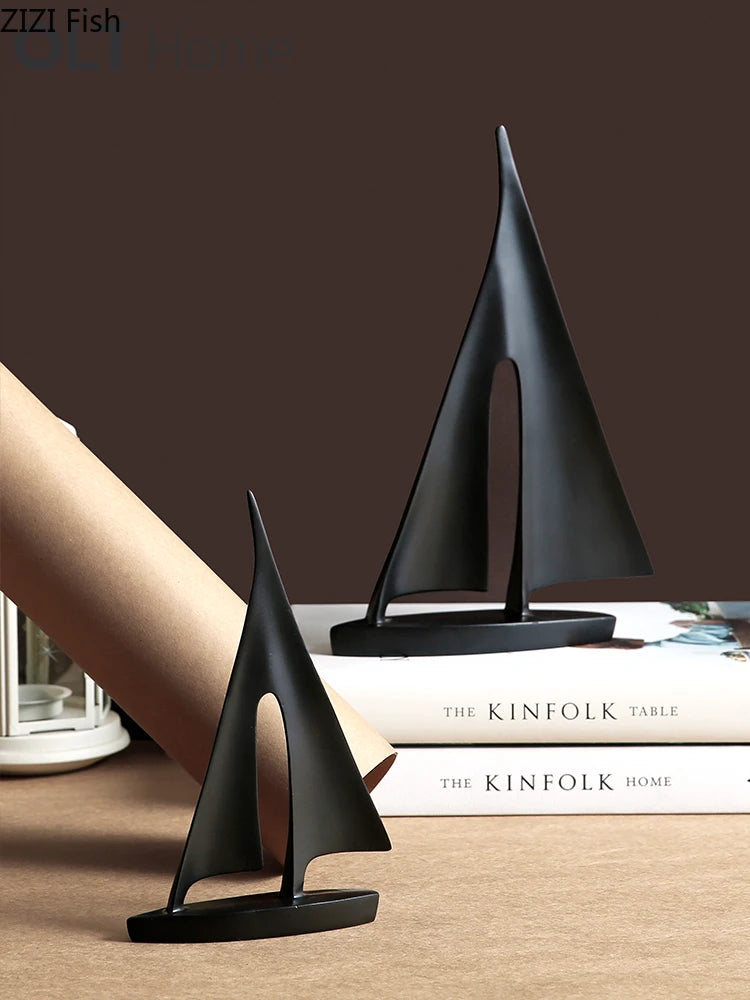 Creativity Smooth Sailing Sailboat Ferry Hollow Out Resin Golden Crafts Ornaments Modern Home Decoration Furnishings Figures