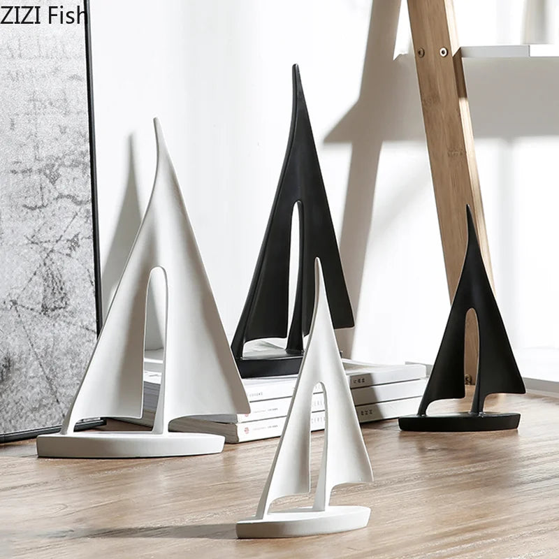 Creativity Smooth Sailing Sailboat Ferry Hollow Out Resin Golden Crafts Ornaments Modern Home Decoration Furnishings Figures